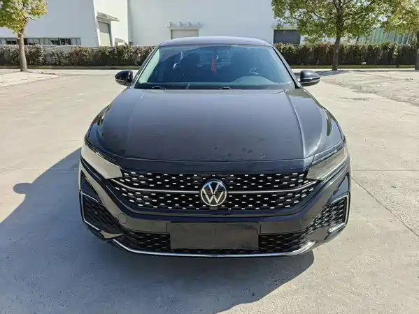 Volkswagen Passat 2023