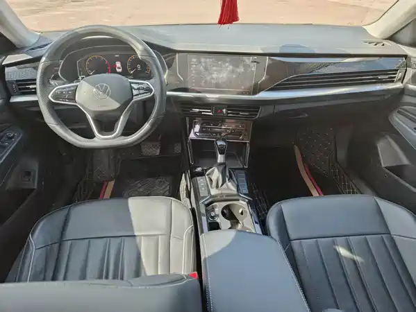 Volkswagen Passat 2023
