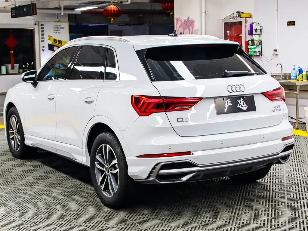 Audi Q3 2022 — фото 19