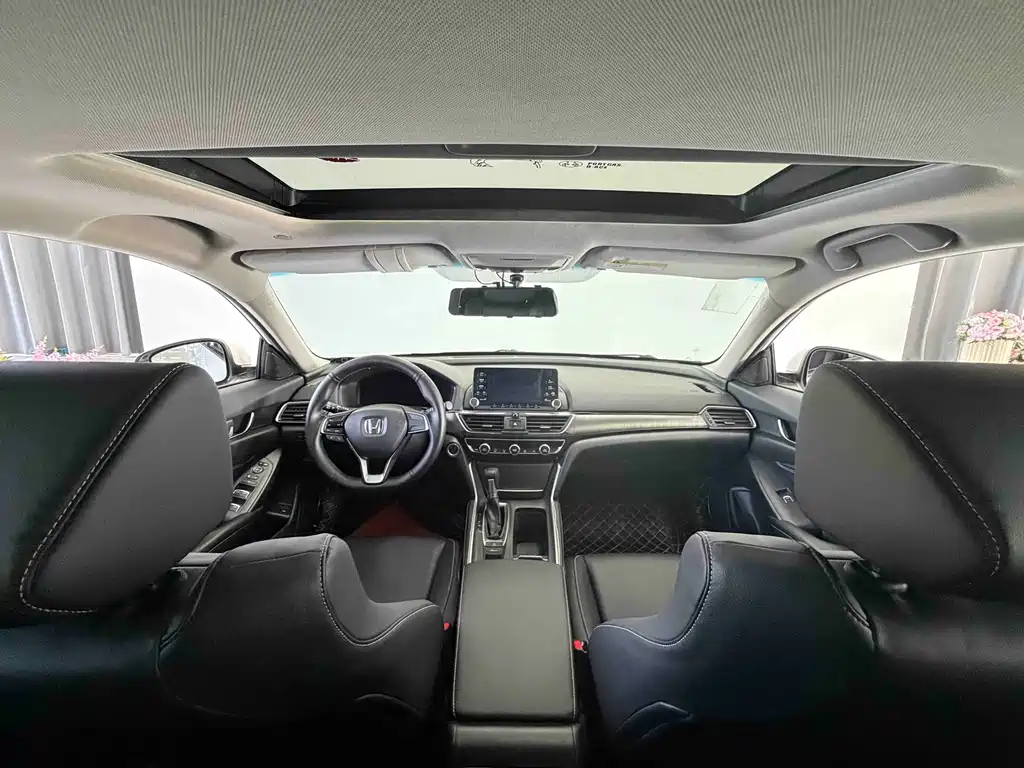 Honda Inspire 2019 — фото 15
