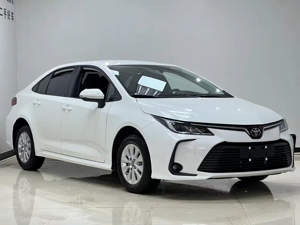 Toyota Corolla 2022 — фото 3