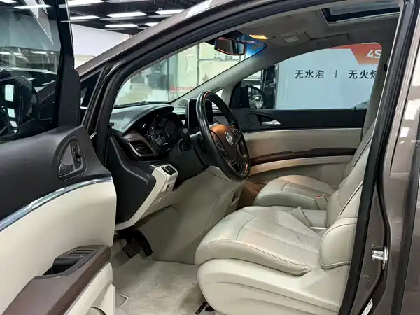 Buick GL8 2020