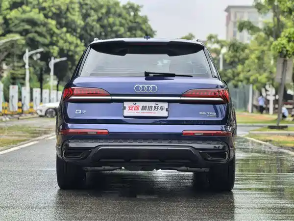 Audi Q7 2021