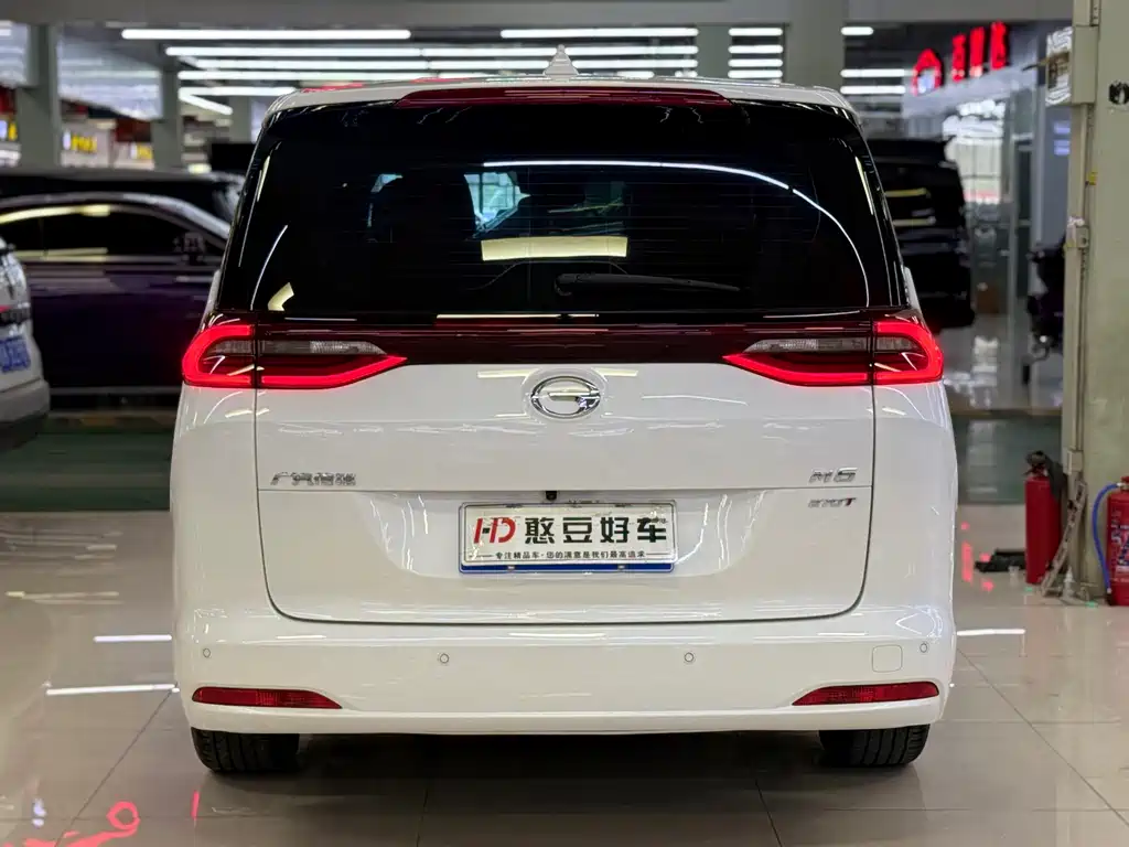 GAC Trumpchi M6 2021 — фото 5