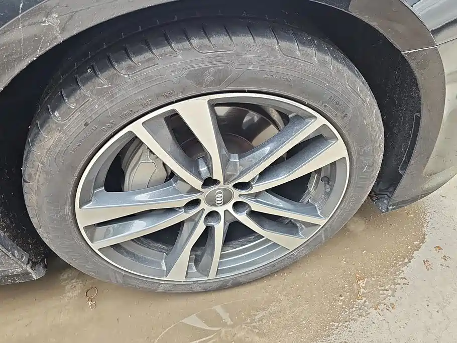 Audi A6L 2020