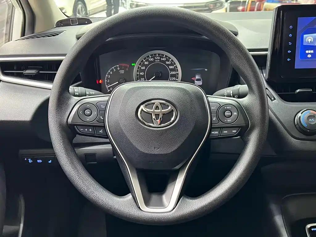 Toyota Corolla 2022 — фото 9