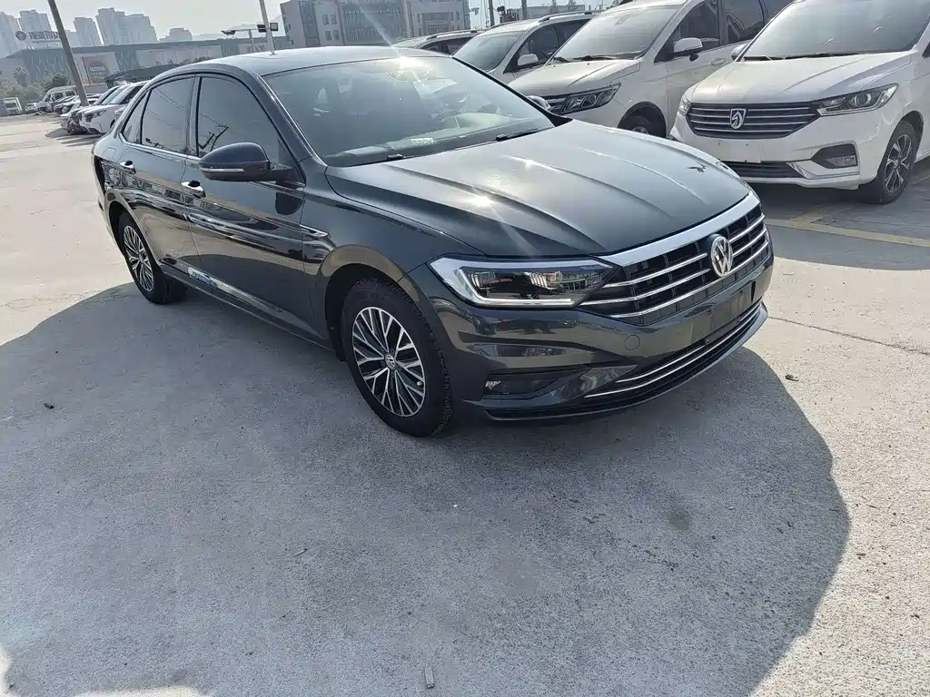 Volkswagen Sagitar 2021