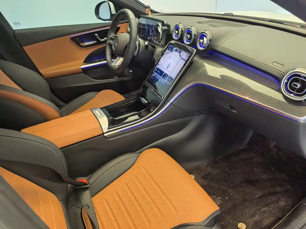 Mercedes-Benz C-Class 2025