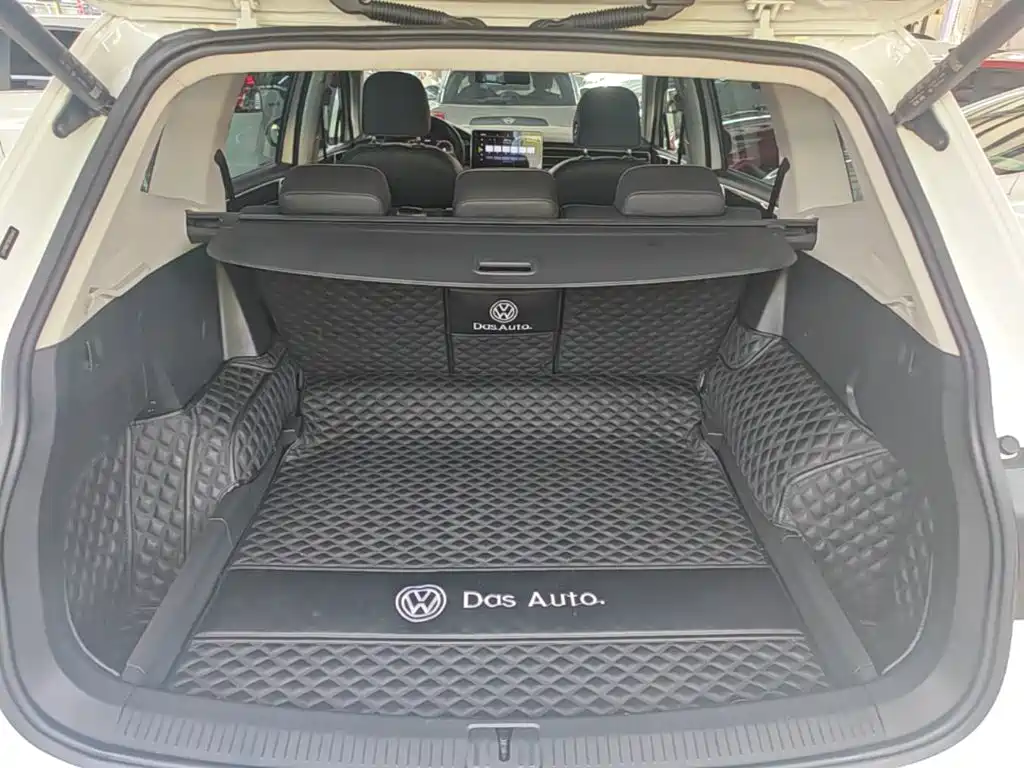 Volkswagen Tiguan L 2022 — фото 19