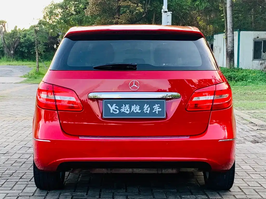 Mercedes-Benz B-Class 2013