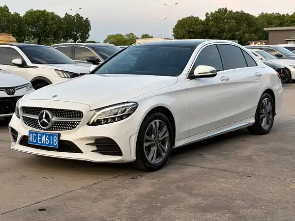 Mercedes-Benz C-Class 2021