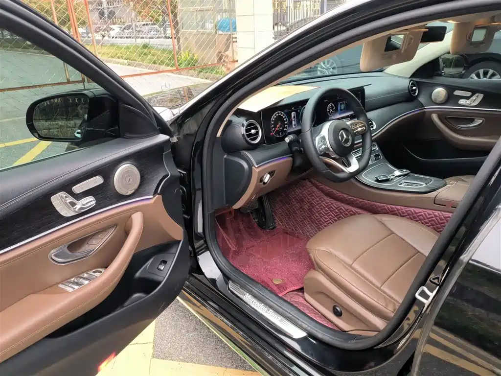 Mercedes-Benz E-Class 2020 — фото 12