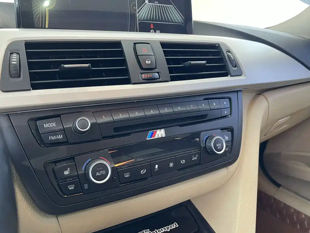 BMW 3 Series 2013 — фото 18