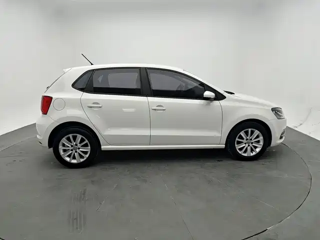 Volkswagen Polo 2015