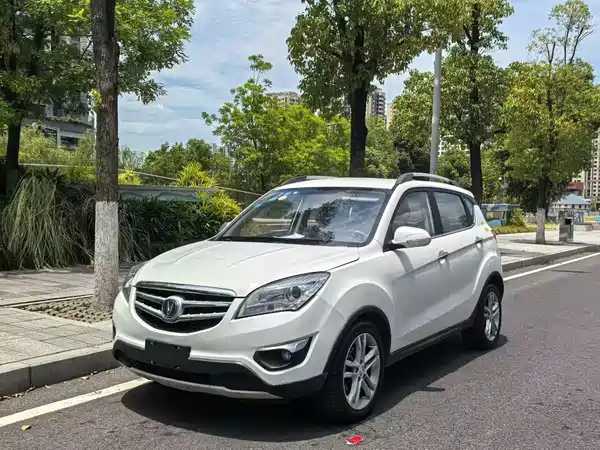 Changan CS35 2015