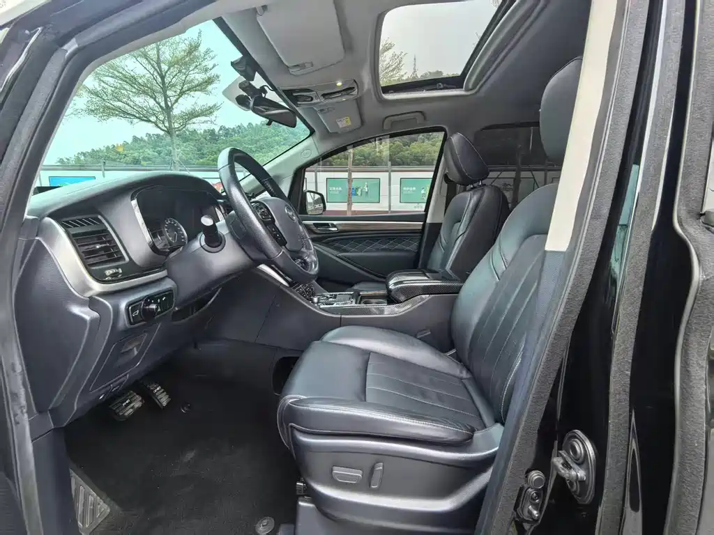 GAC Motor Trumpchi M8 2019 — фото 4