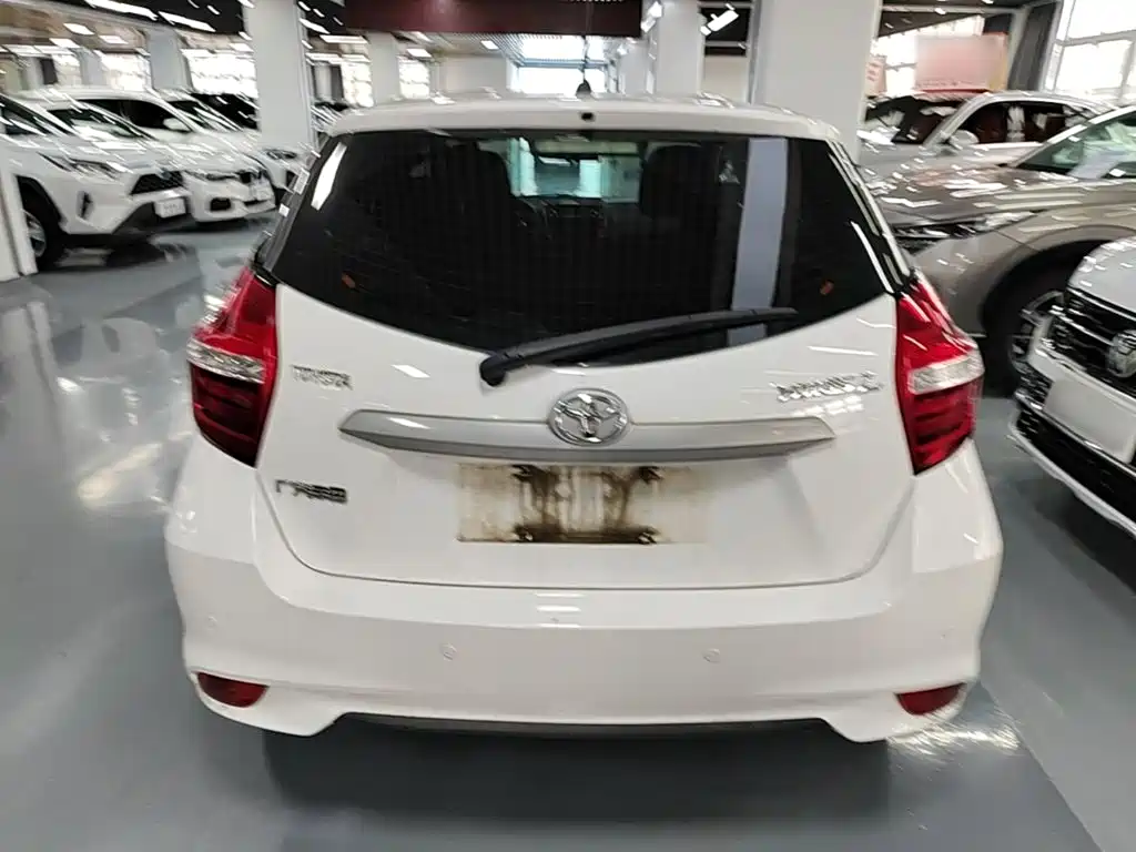 Toyota Yaris L 2017