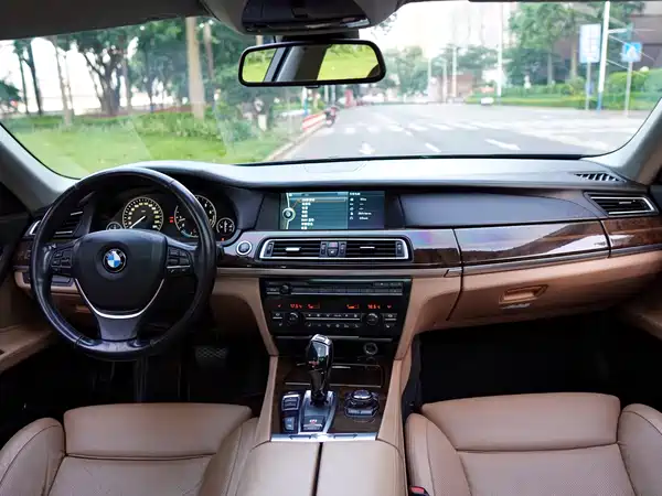 BMW 7 Series 2012