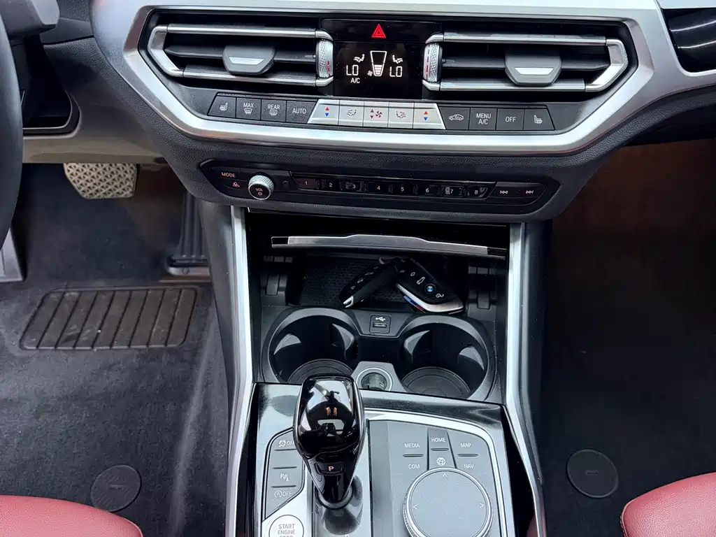 BMW 3 Series 2022 — фото 12