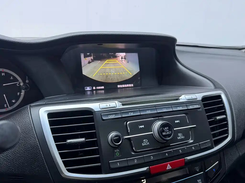 Honda Accord 2017 — фото 10