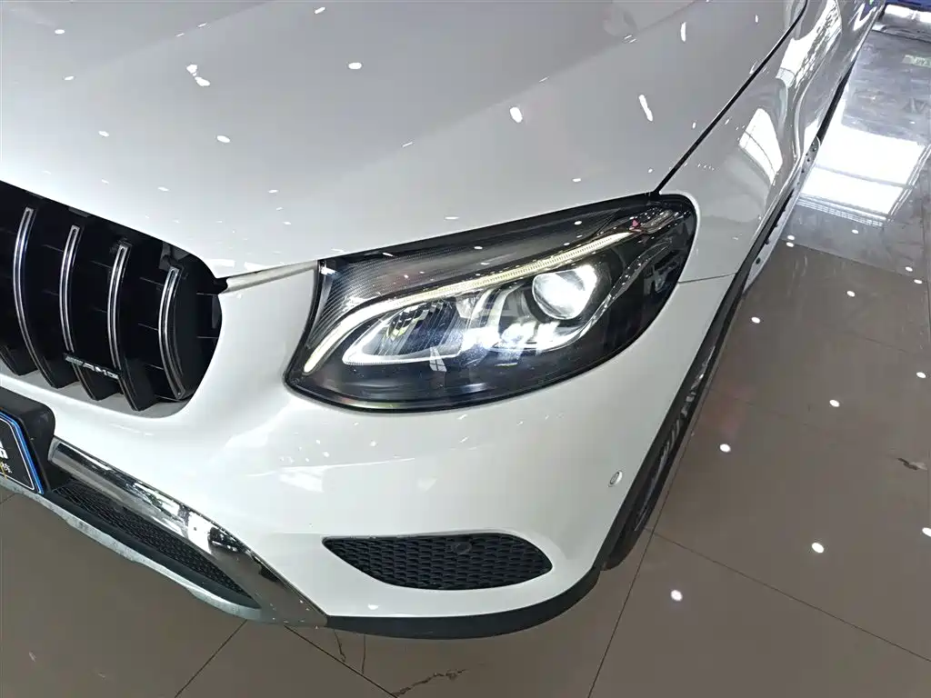 Mercedes-Benz GLC 2016 — фото 24