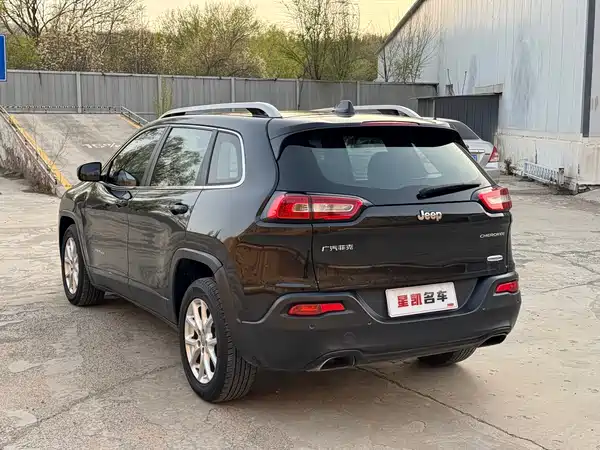 Jeep Cherokee 2017