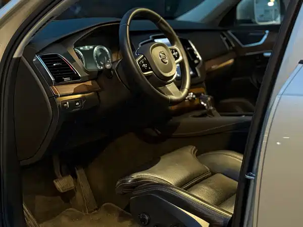 Volvo XC90 2017