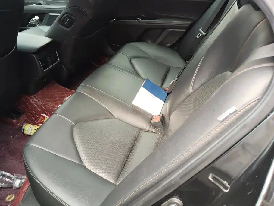 Toyota Camry 2022 — фото 11