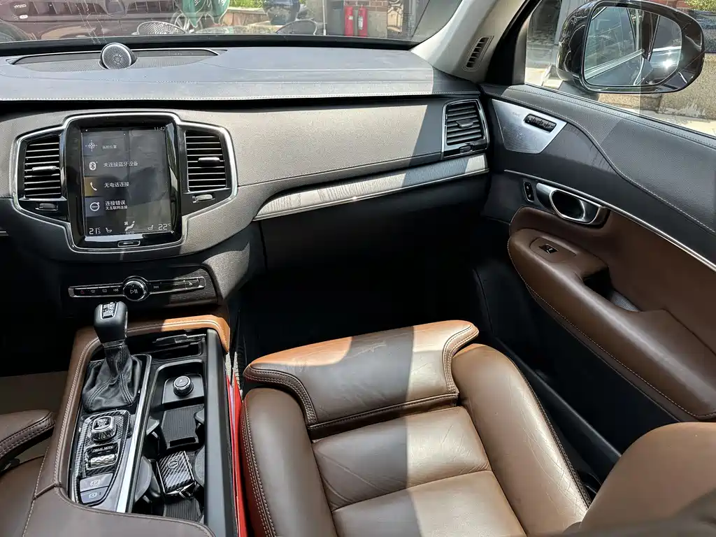 Volvo XC90 2020 — фото 20