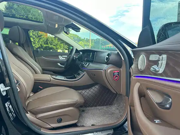 Mercedes-Benz E-Class 2023
