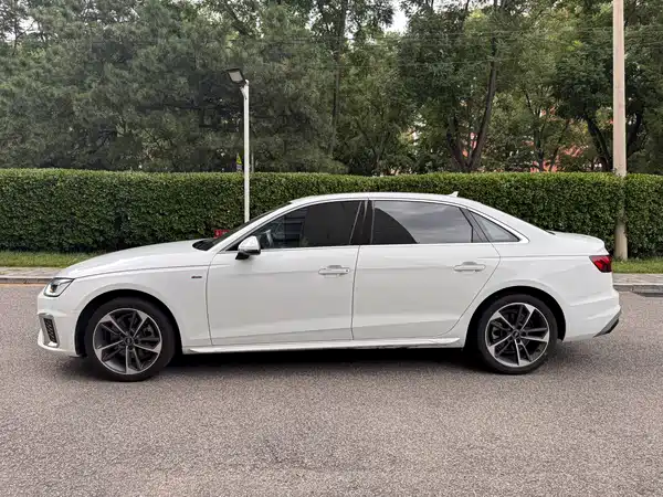 Audi A4L 2024