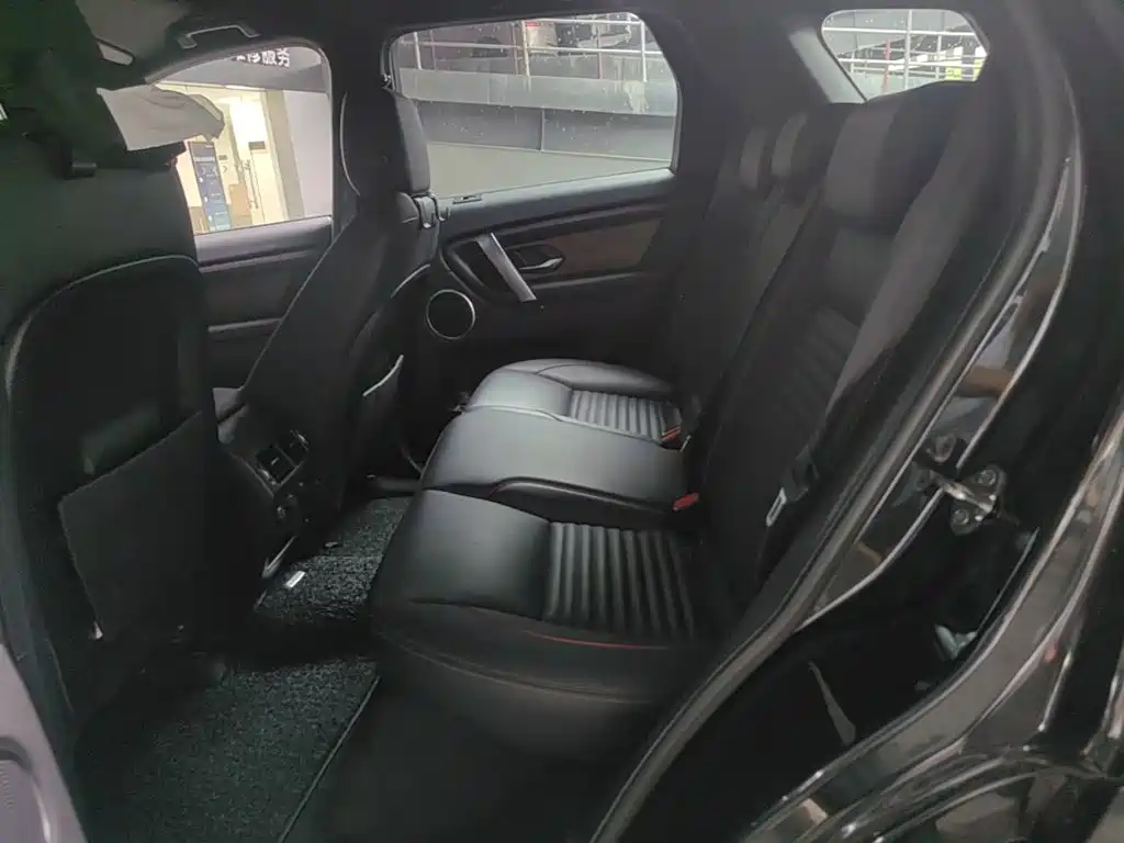 Land Rover Discovery Sport 2020 — фото 24