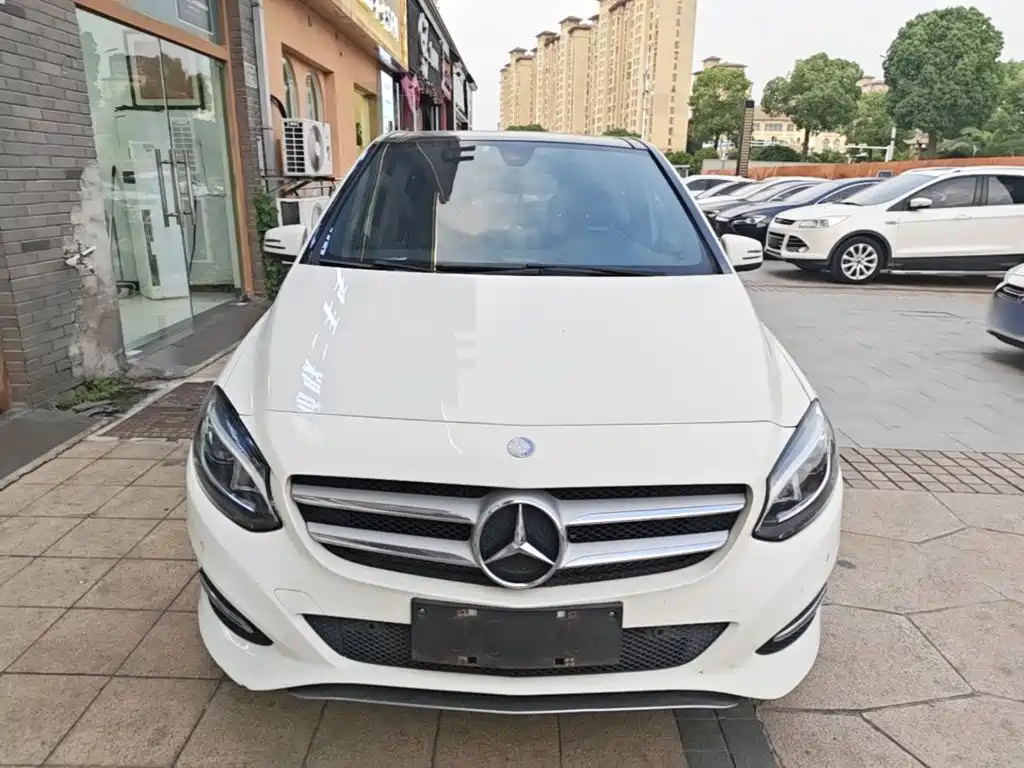 Mercedes-Benz B-Class 2017 — фото 3