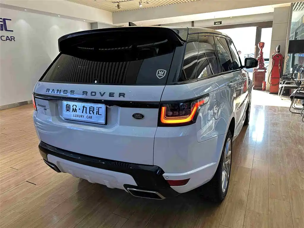 Land Rover Sport 2020 — фото 12