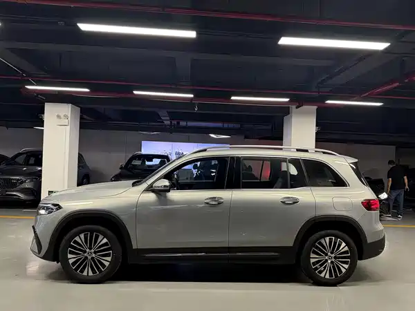 Mercedes-Benz EQB 2026