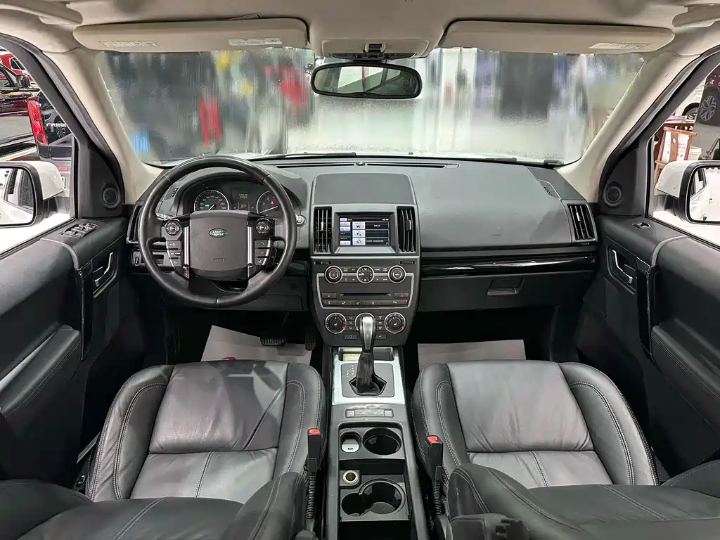 Land Rover Freelander 2 2014 — фото 8