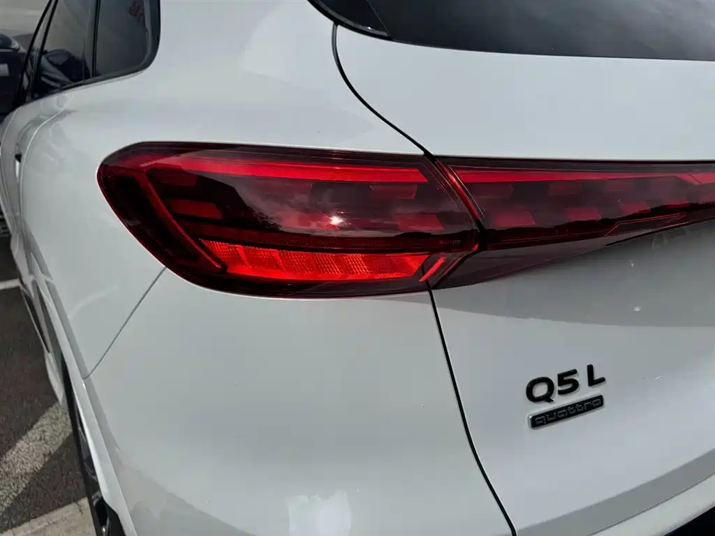 Audi Q5L 2026 — фото 30