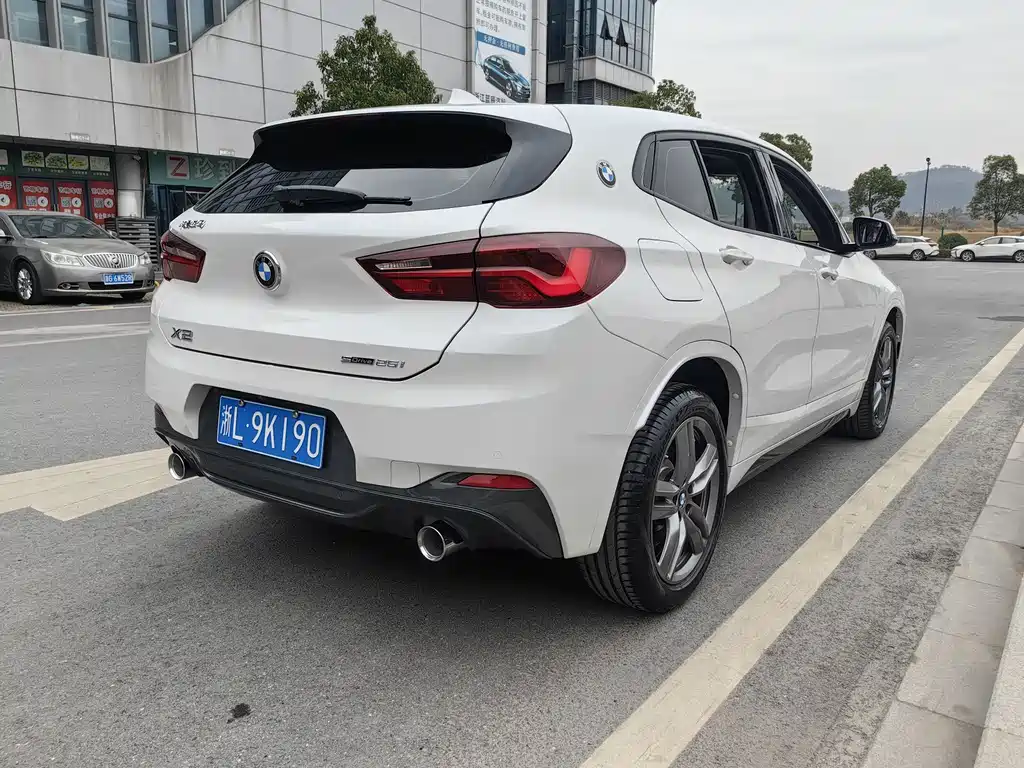 BMW X2 2022 — фото 8