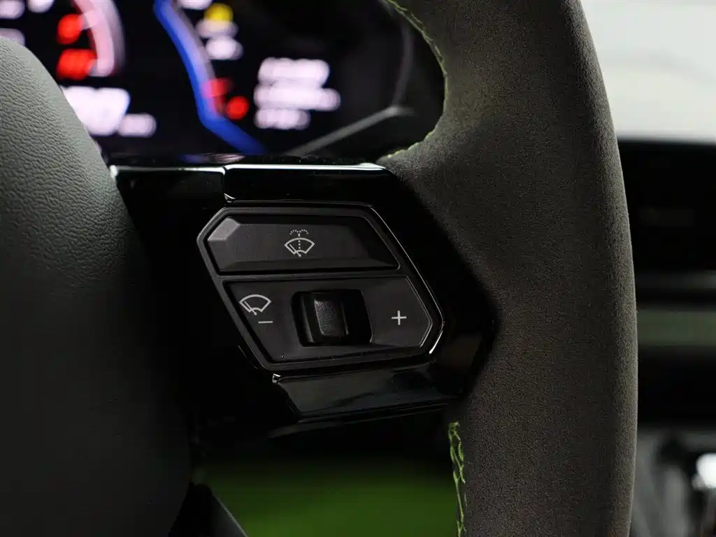Lamborghini Huracán 2021 — фото 11