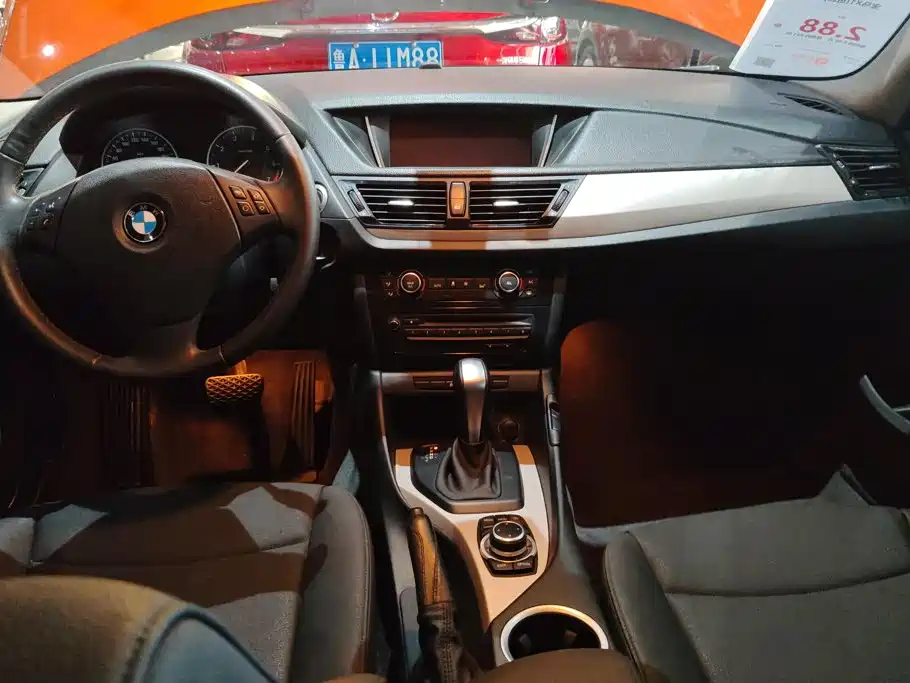 BMW X1 2013 — фото 12