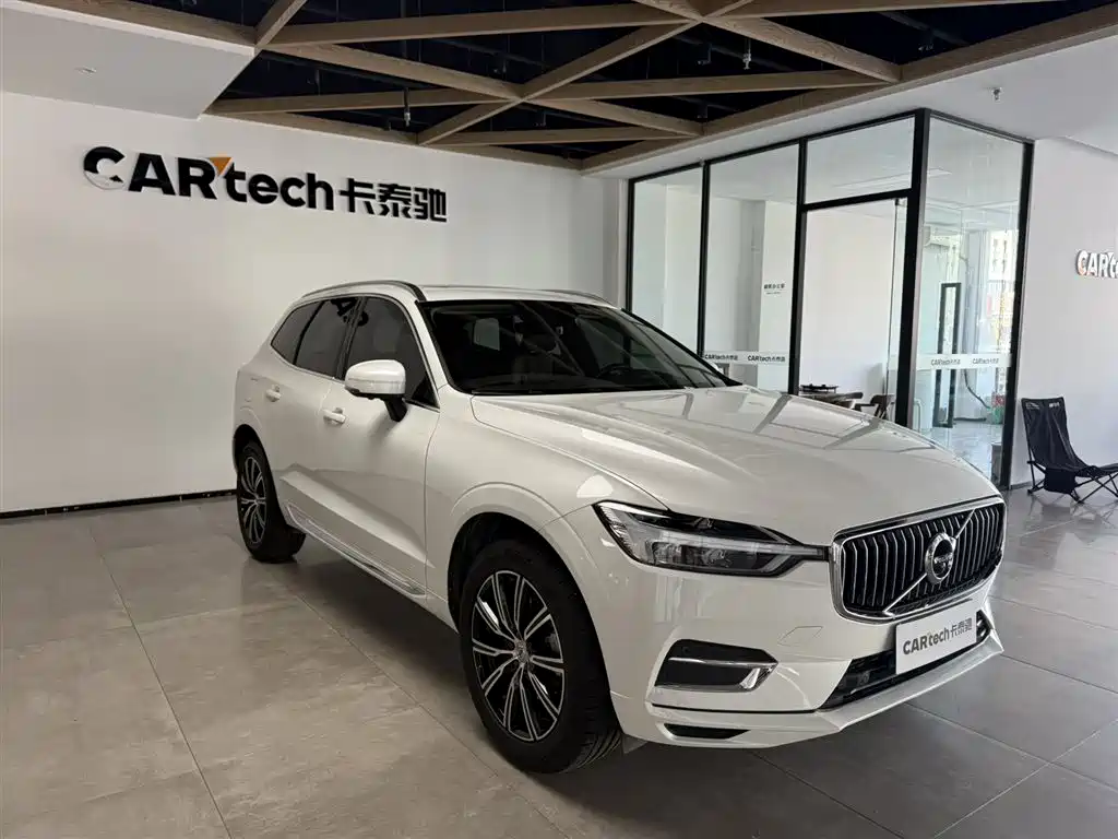 Volvo XC60 2020 — фото 2