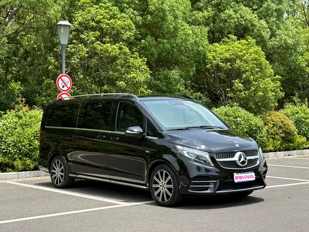Mercedes-Benz V-Class 2022 — фото 2