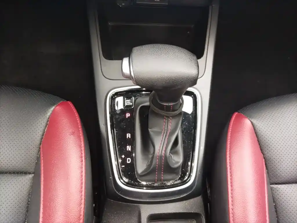 Kia KX Cross 2018 — фото 14
