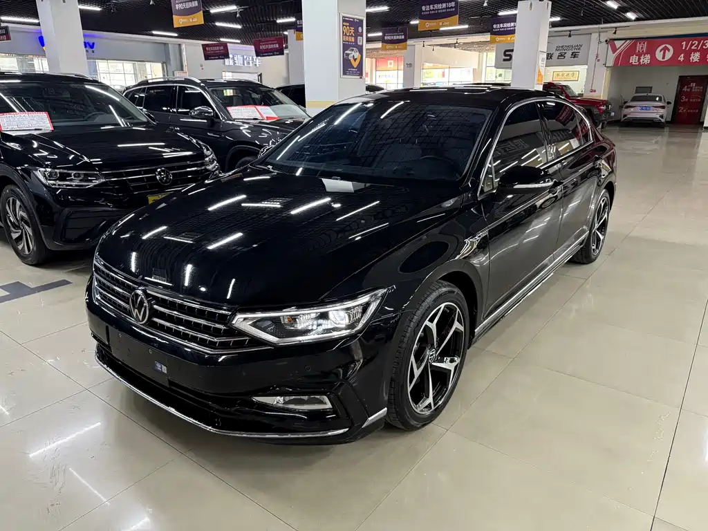 Volkswagen Magotan 2024
