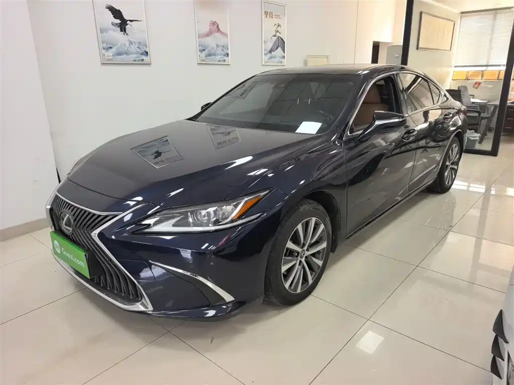 Lexus ES 2020 — фото 2