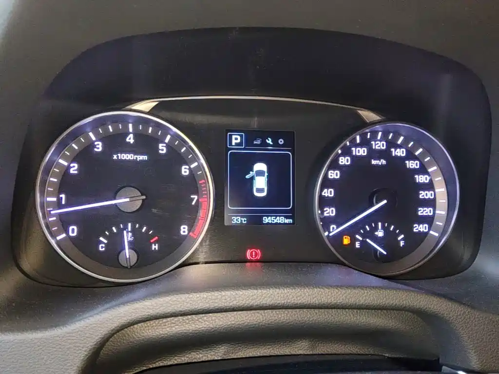 Hyundai Celesta 2017 — фото 12