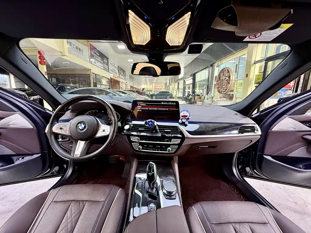 BMW 5 Series 2022