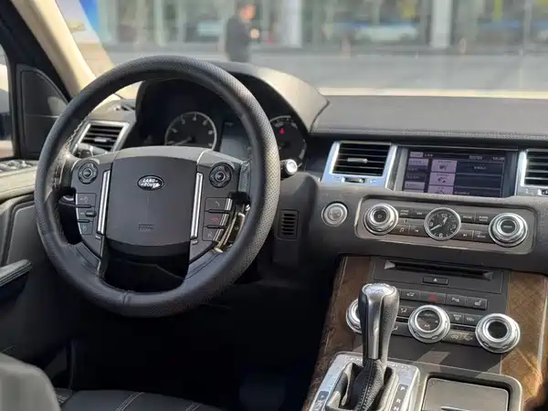 Land Rover Range Rover Sport 2012