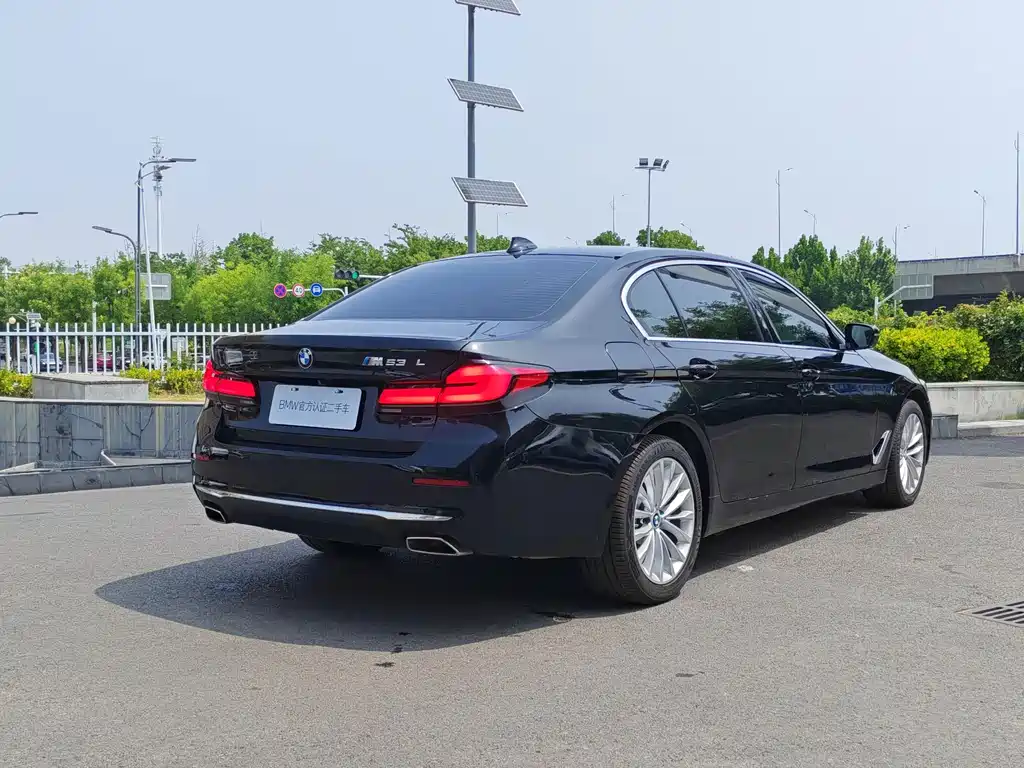 BMW 5 Series 2022