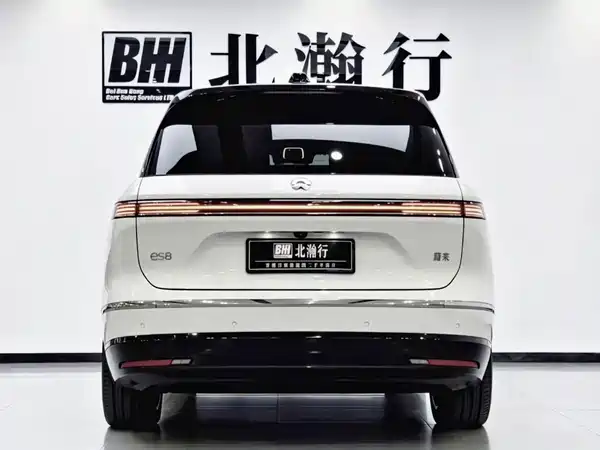 NIO ES8 2026